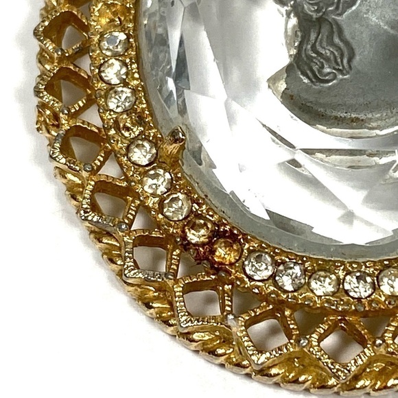 Intaglio Brooch Pin Oval Gold Tone Frame Rhinestones Large Flaw - Picture 3 of 10
